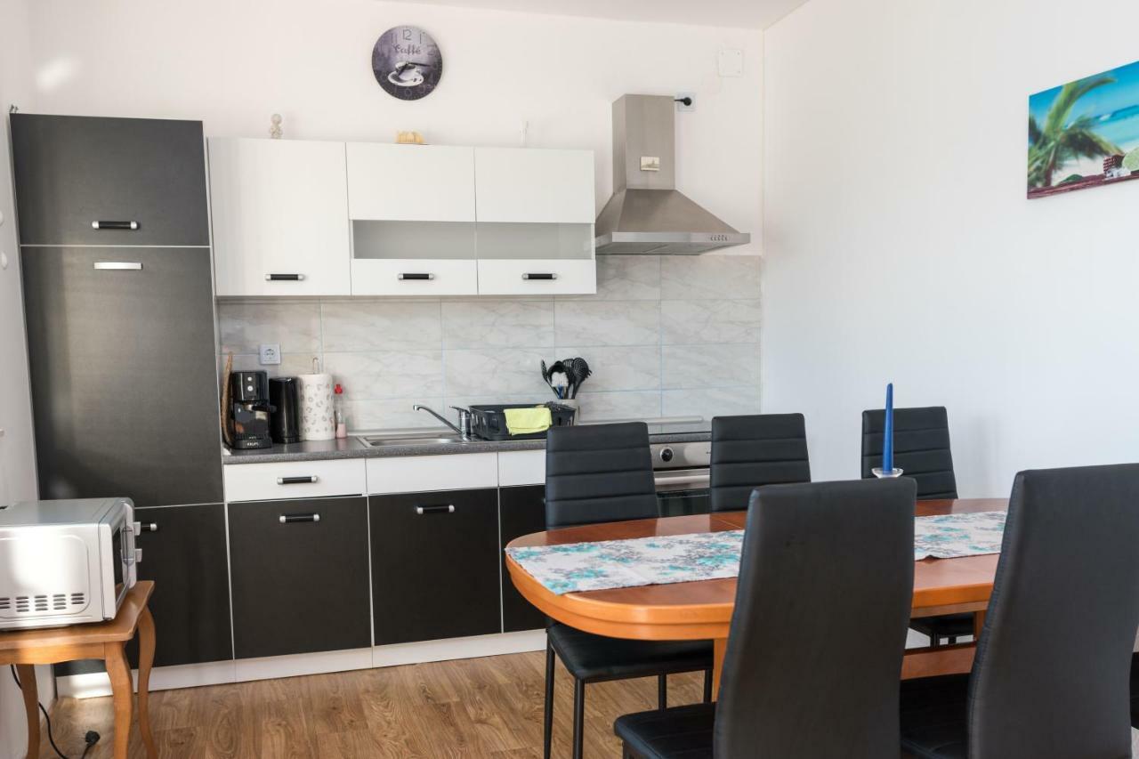Apartment Rora Žaborić Exterior foto